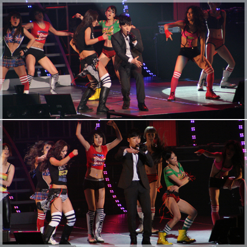   <b>이효리</b> <b>단독콘서트</b> <b>무대에서
</b>395